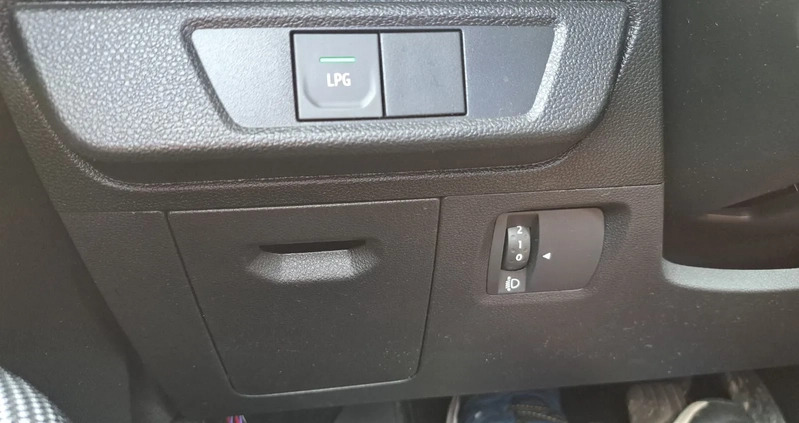 Dacia Sandero Stepway cena 27921 przebieg: 51162, rok produkcji 2021 z Żary małe 121